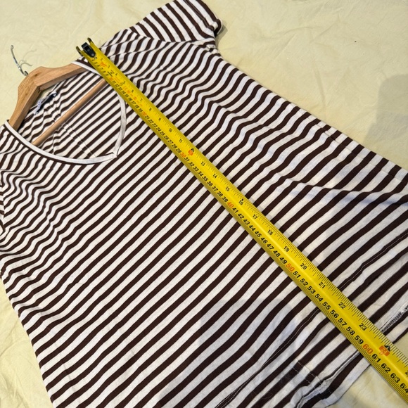 3/$15‼️ Zara Brown & White Striped V-Neck Soft Tee, Size S, 100% Cotton - Picture 6 of 10